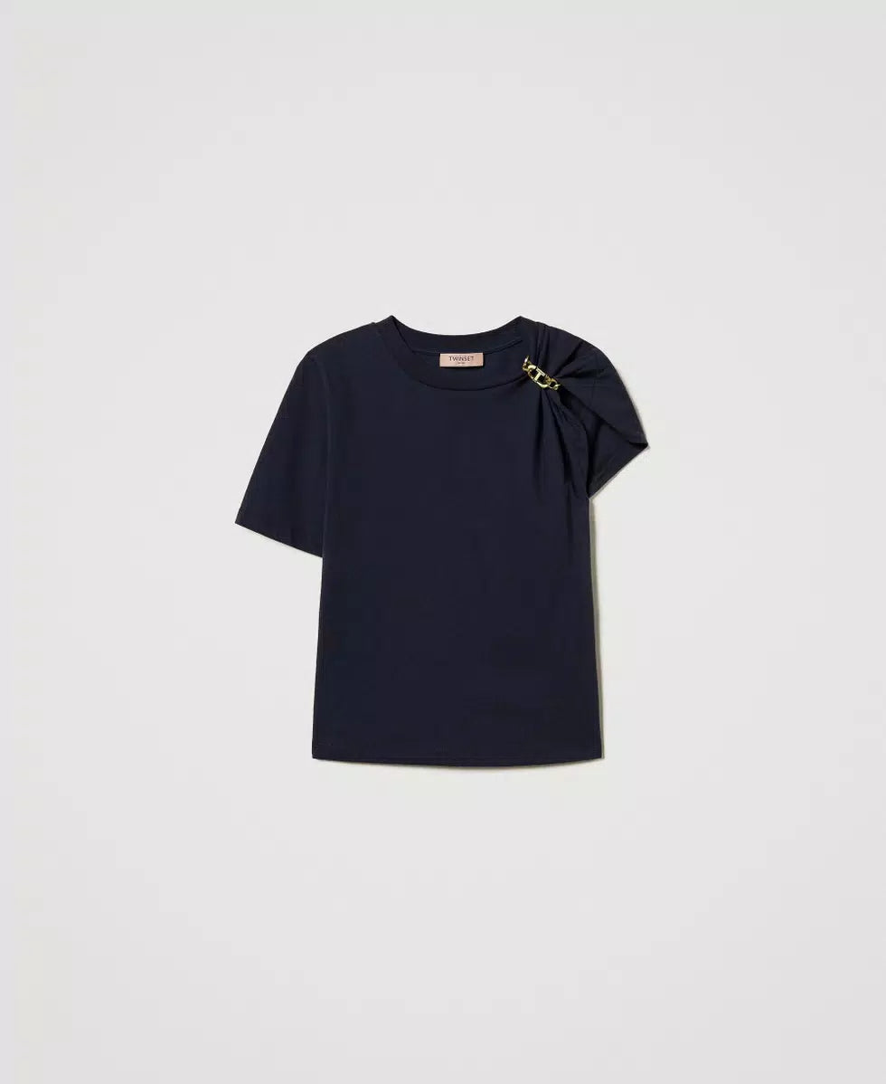 T-shirt with Oval T chain