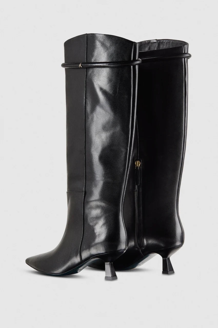 Tube leather boots with zipper